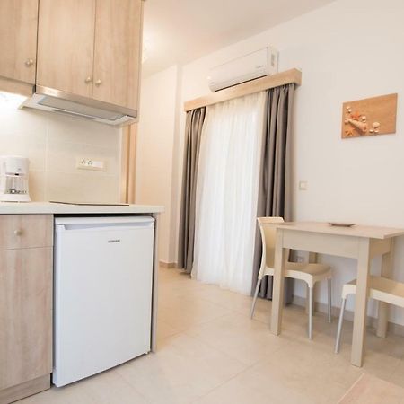 Porfyris Studios And Apartments Karpathos Exterior photo