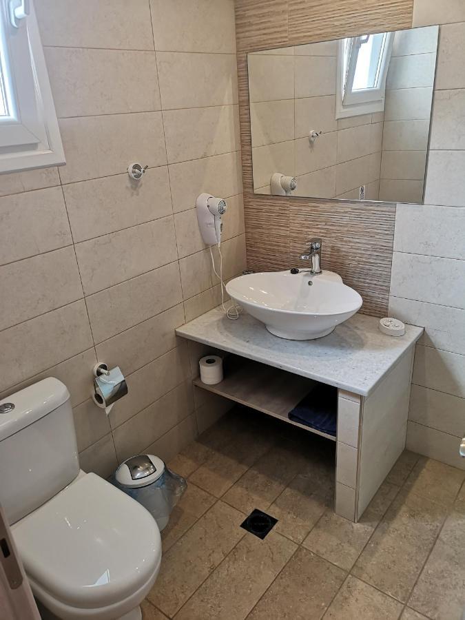 Porfyris Studios And Apartments Karpathos Exterior photo