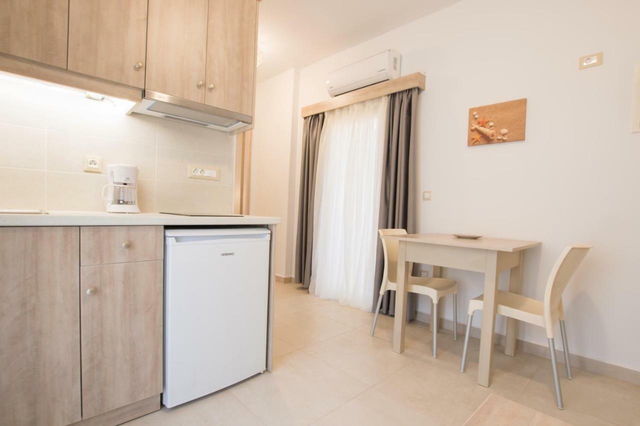 Porfyris Studios And Apartments Karpathos Exterior photo