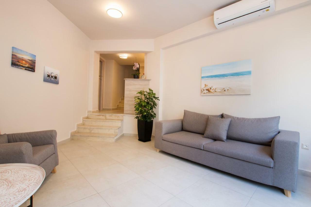 Porfyris Studios And Apartments Karpathos Exterior photo